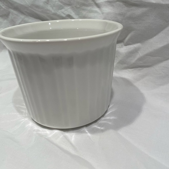 Corningware French White 20 ounce Meal Mug with Vented Lid - Picture 4 of 11